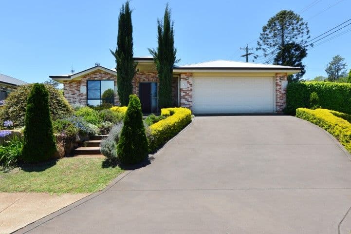 38 Banksdale Drive, MIDDLE RIDGE QLD 4350, Middle Ridge - Image 1