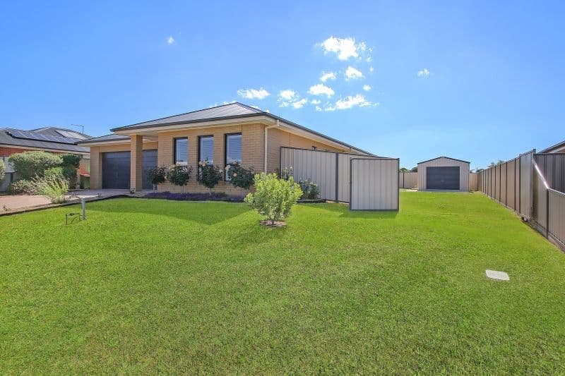 8 Alluvial Street, Rutherglen VIC 3685, Rutherglen - Thumbnail 2