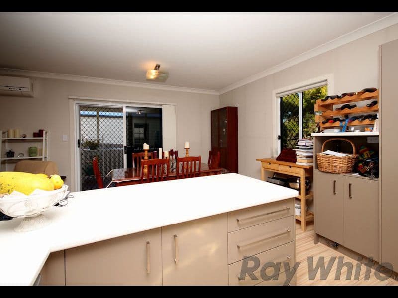 8B Law Street, Bundamba QLD 4304, Bundamba - Thumbnail 8