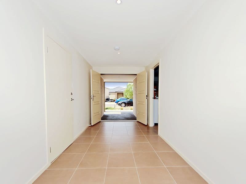 28  Cepora Road, TARNEIT VIC 3029, Tarneit - Thumbnail 2