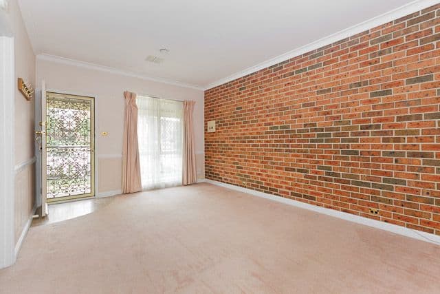 32 Macquoid Street, QUEANBEYAN EAST NSW 2620, Queanbeyan East - Thumbnail 3