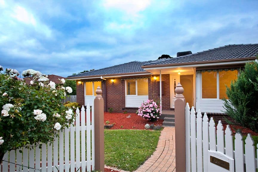 4 Clangula Court, ENDEAVOUR HILLS VIC 3802, Endeavour Hills - Image 1