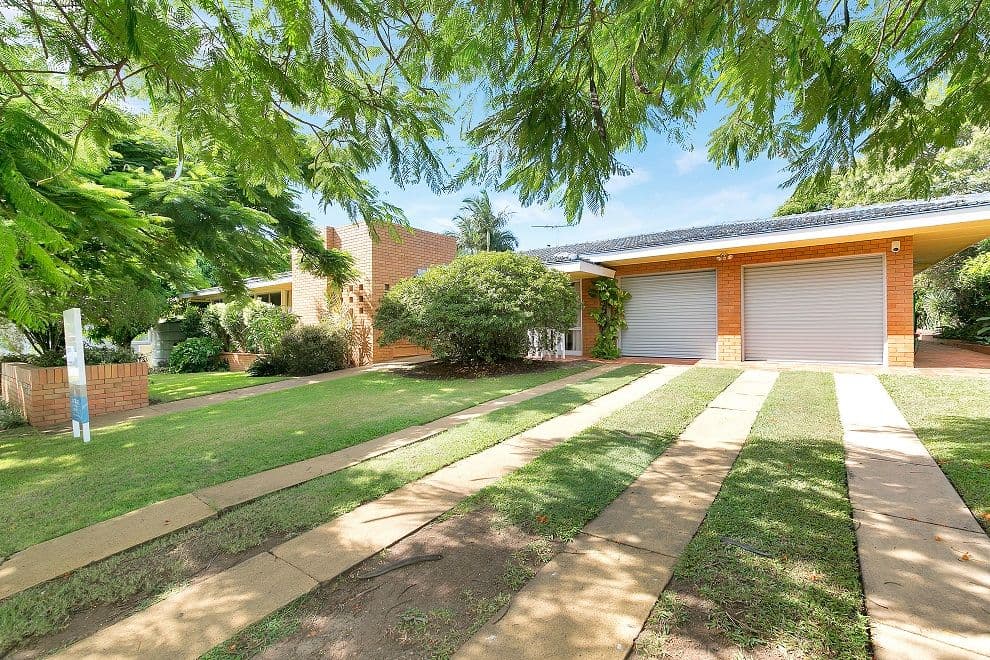 2 Berkeley Street, Holland Park QLD 4121, Holland Park - Thumbnail 7