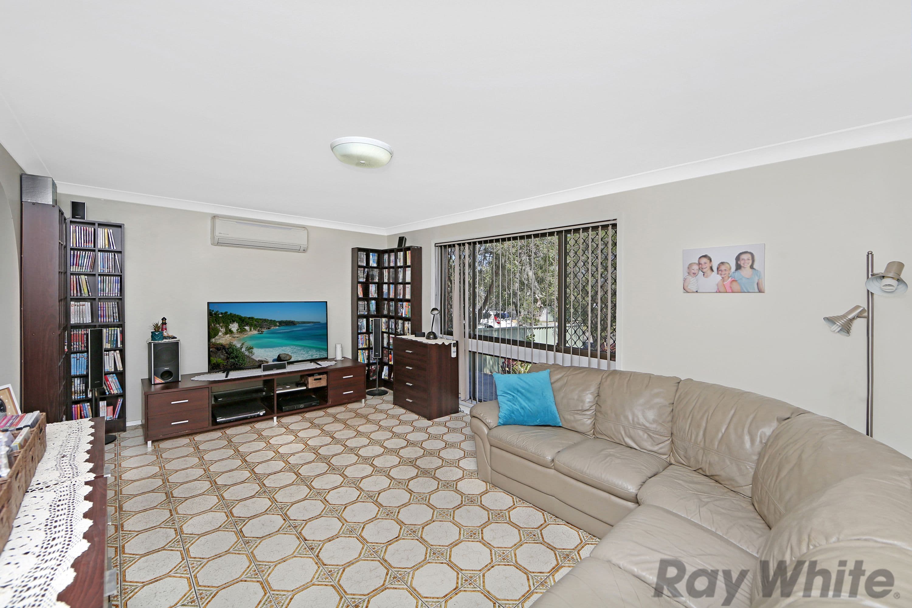 25 Danbury Avenue, Gorokan - Thumbnail 3