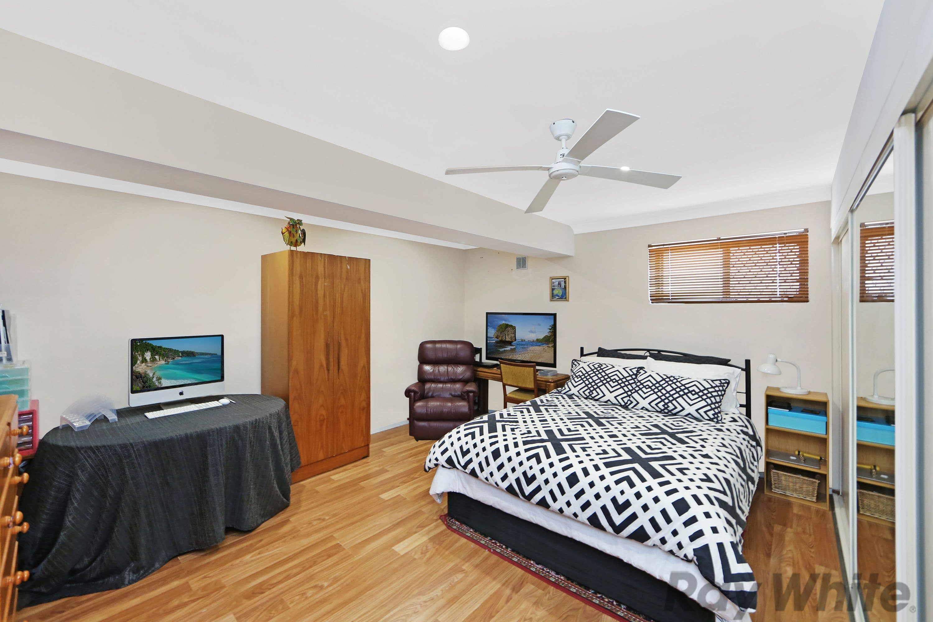 25 Danbury Avenue, Gorokan - Thumbnail 6