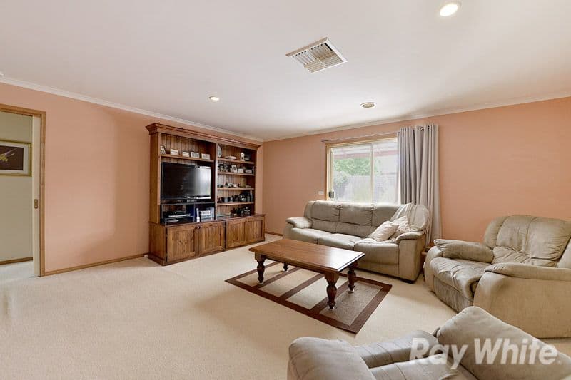 28 Kilcunda Drive, Rowville VIC 3178, Rowville - Thumbnail 3