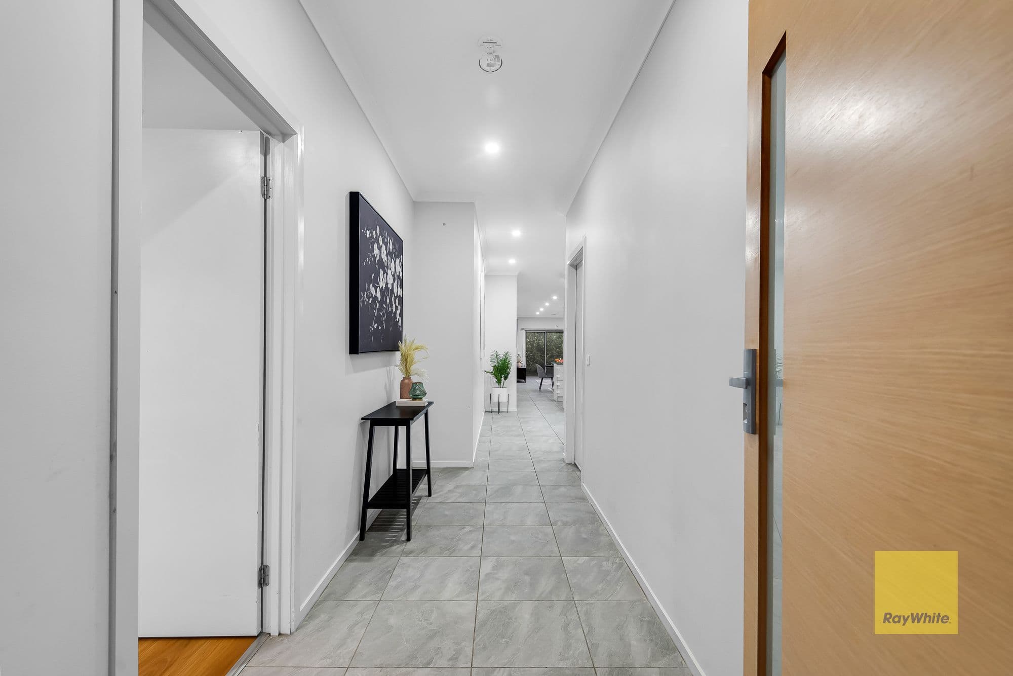 34 Henbury Street, Tarneit VIC 3029, Tarneit - Thumbnail 3
