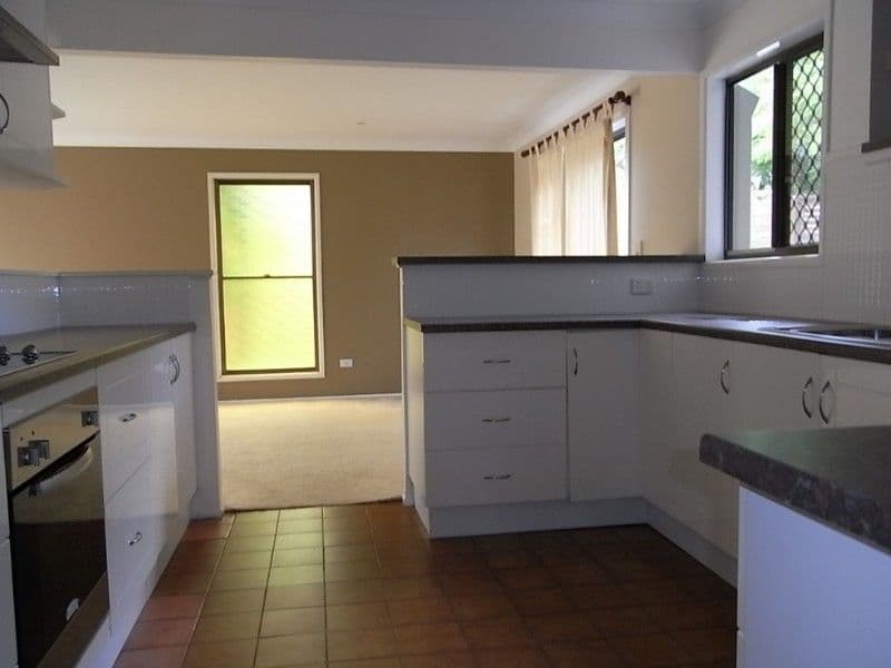 2 Ketch Street, JAMBOREE HEIGHTS QLD 4074, Jamboree Heights - Thumbnail 5