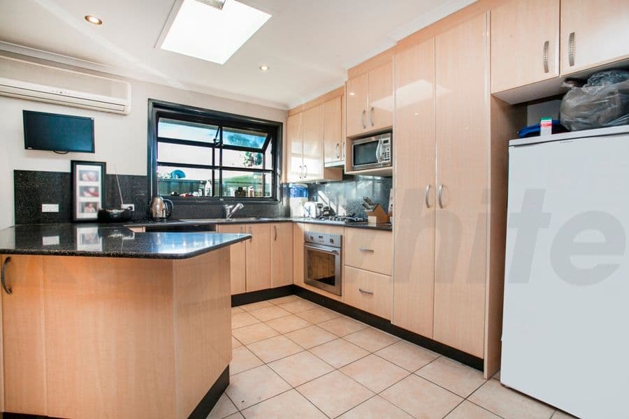 16 Pioneer Grove, WERRINGTON DOWNS NSW 2747, Werrington Downs - Thumbnail 4