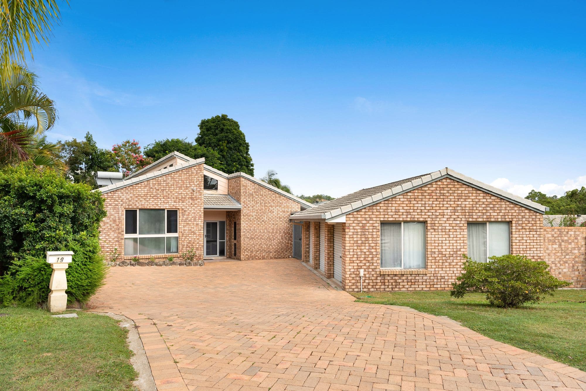 19 Jennings Court, Carindale QLD 4152, Carindale - Image 1