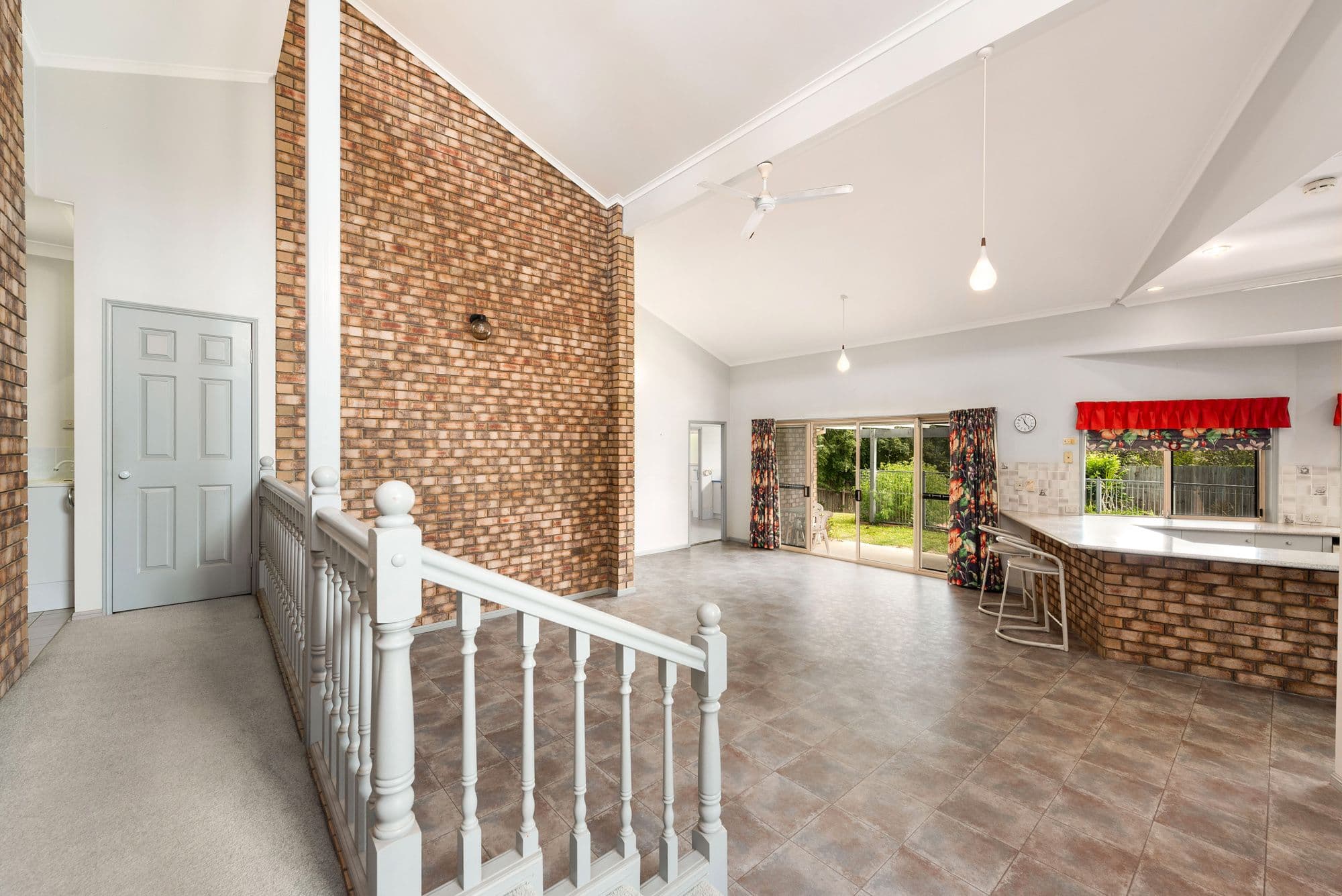 19 Jennings Court, Carindale QLD 4152, Carindale - Thumbnail 4