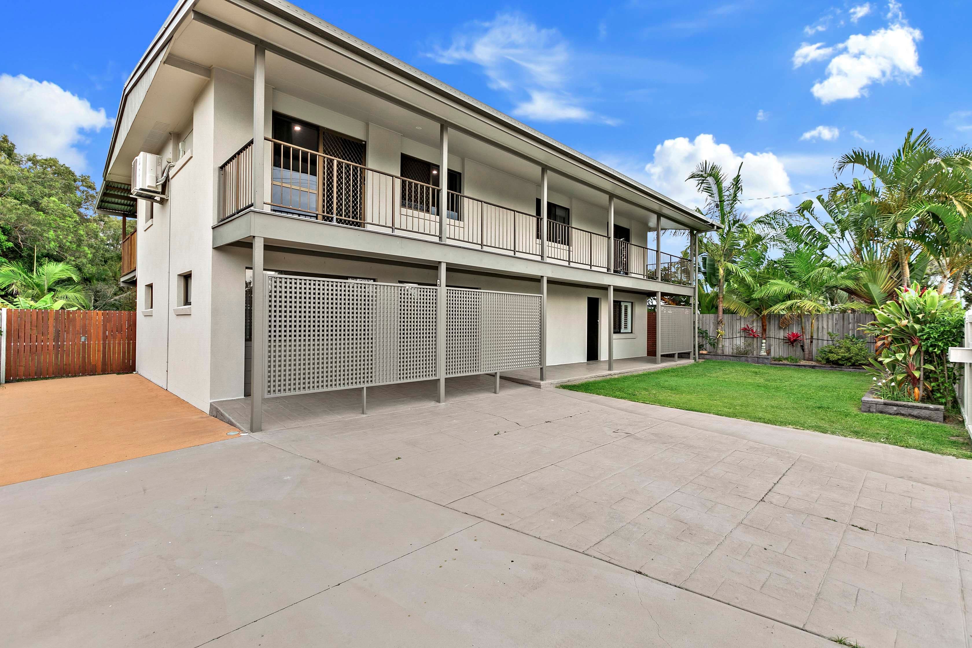 597 Boat Harbour Drive, Urangan QLD 4655, Urangan - Thumbnail 3