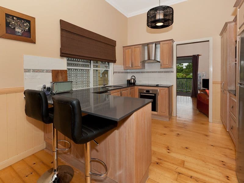 17 Lockwood Street, SHERWOOD QLD 4075, Sherwood - Thumbnail 5