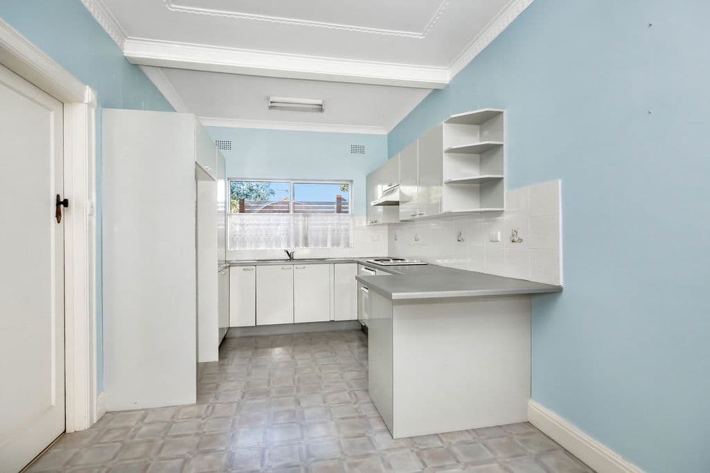 2 Cormiston Avenue, Concord - Thumbnail 4