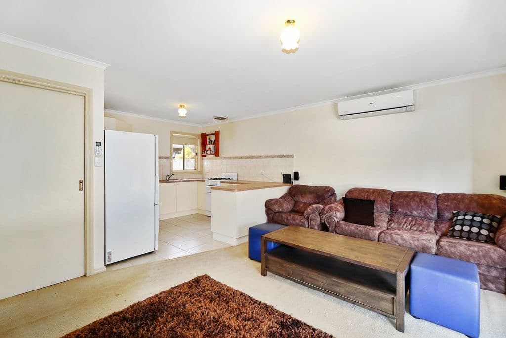 4 Walhalla Court, Mooroolbark VIC 3138, Mooroolbark - Thumbnail 3