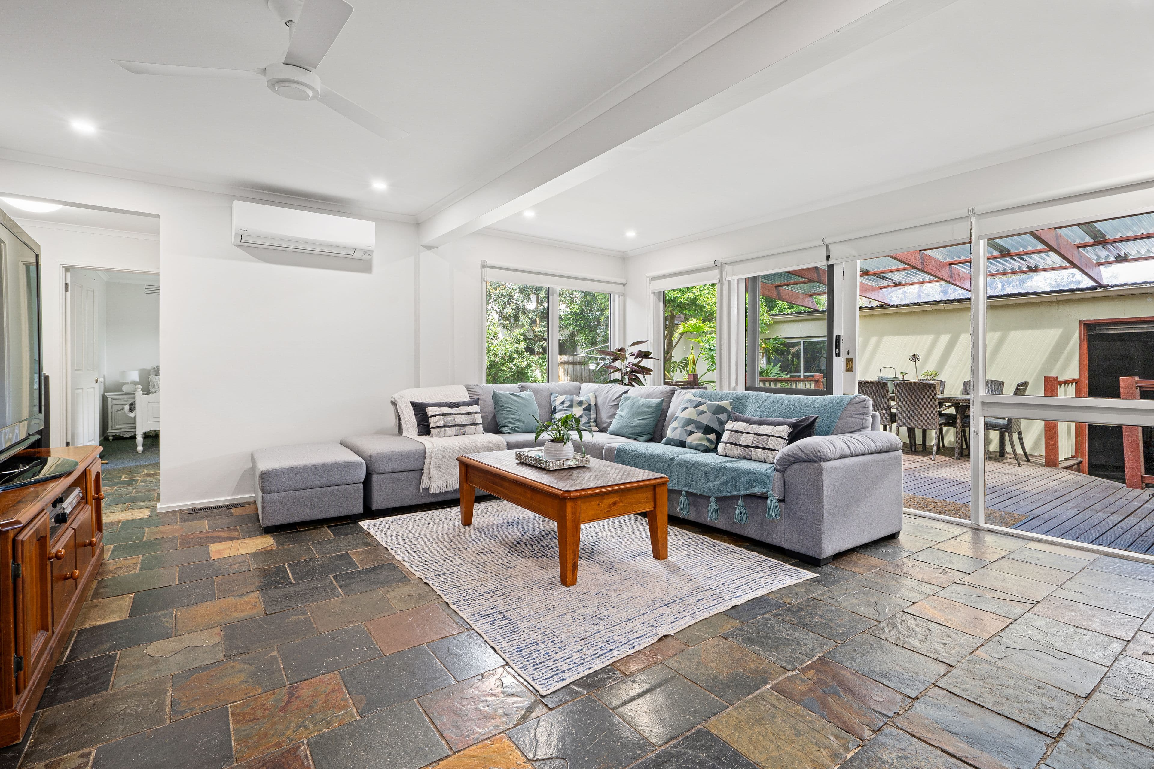 27 Chaucer Crescent, Bundoora VIC 3083, Bundoora - Thumbnail 5