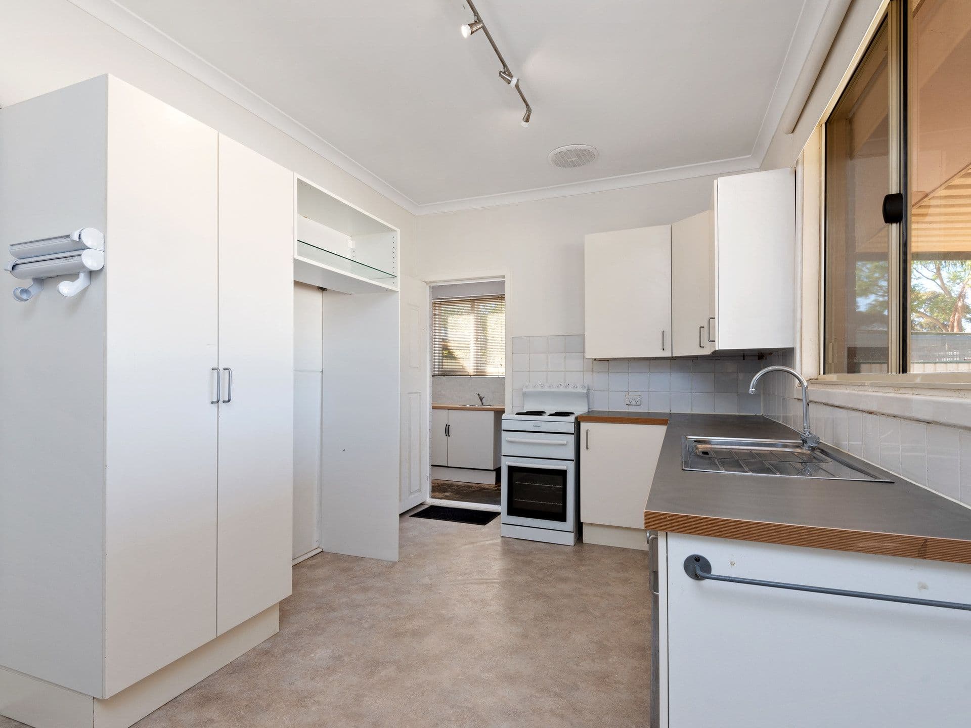 42 Caporn Street, Bullsbrook WA 6084, Bullsbrook - Image 1