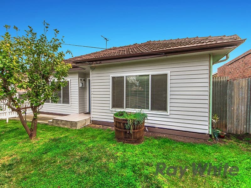 71 Millawa Avenue, St Albans VIC 3021, St Albans - Thumbnail 5