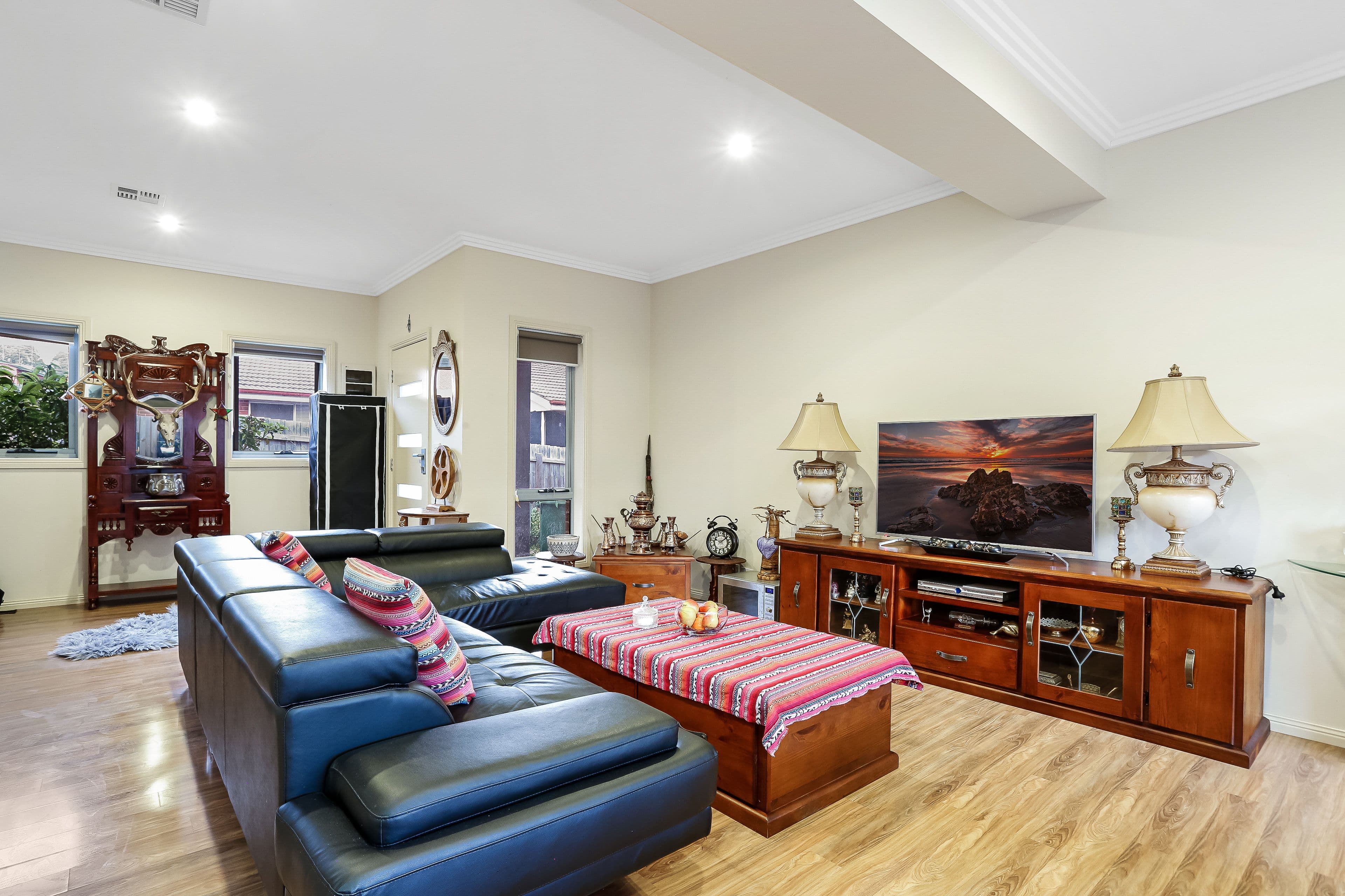 64 Lorraine Crescent, Jacana VIC 3047, Jacana - Thumbnail 2