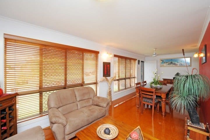 2 Cooloola Close, SOUTH GLADSTONE QLD 4680, South Gladstone - Thumbnail 3