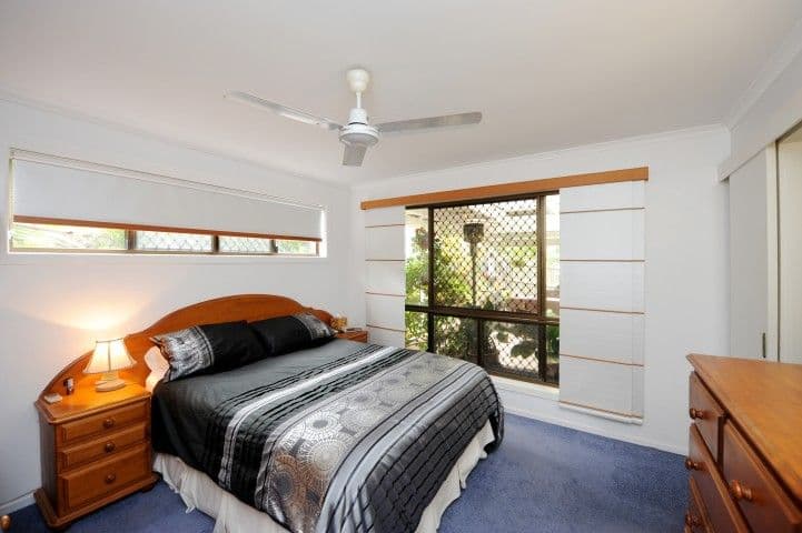 2 Cooloola Close, SOUTH GLADSTONE QLD 4680, South Gladstone - Thumbnail 5