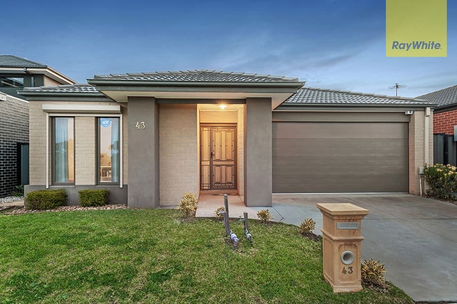 43 Riverway View, Craigieburn VIC 3064, Craigieburn - Image 1