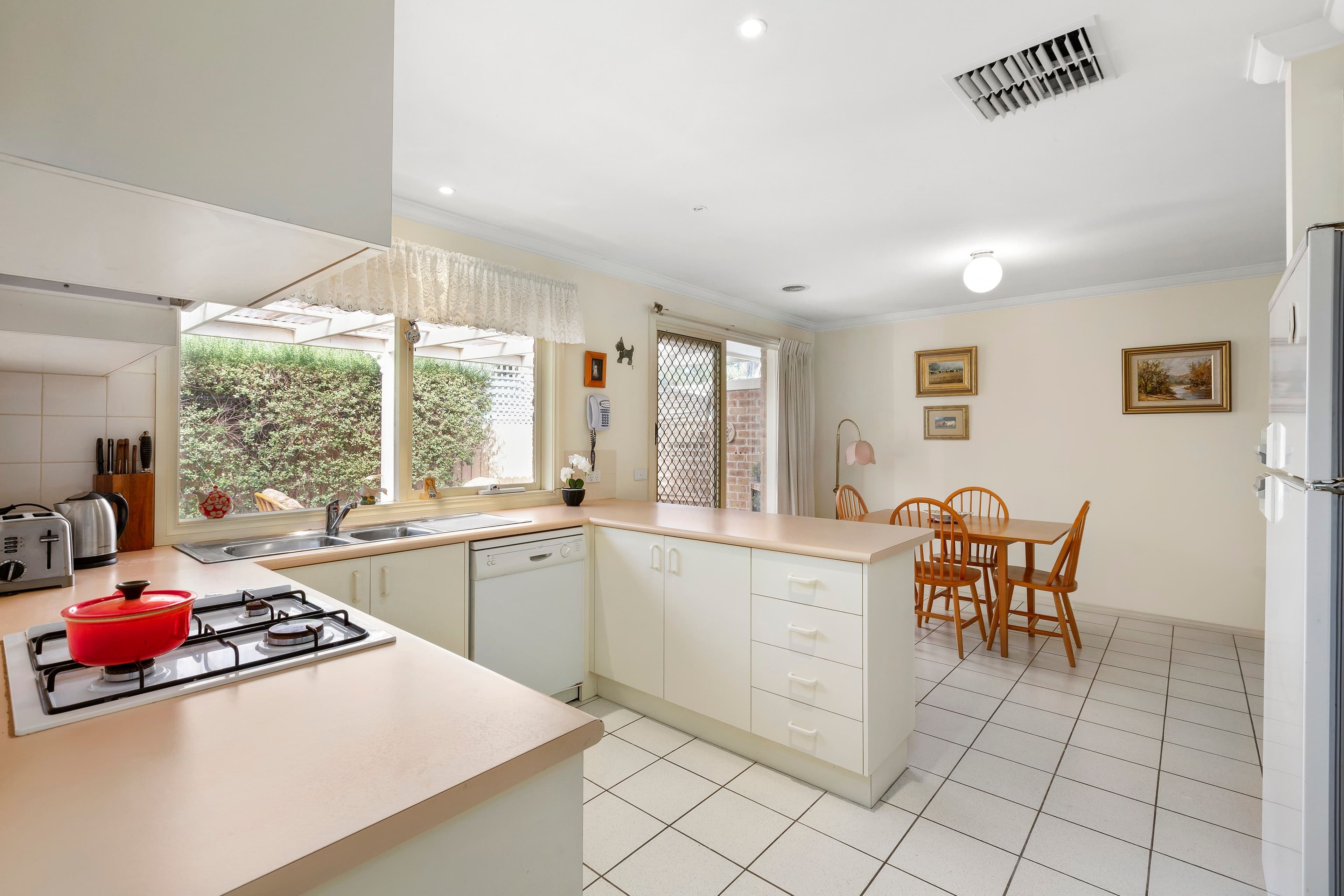 36 Albert Place, Dingley Village VIC 3172, Dingley Village - Thumbnail 3
