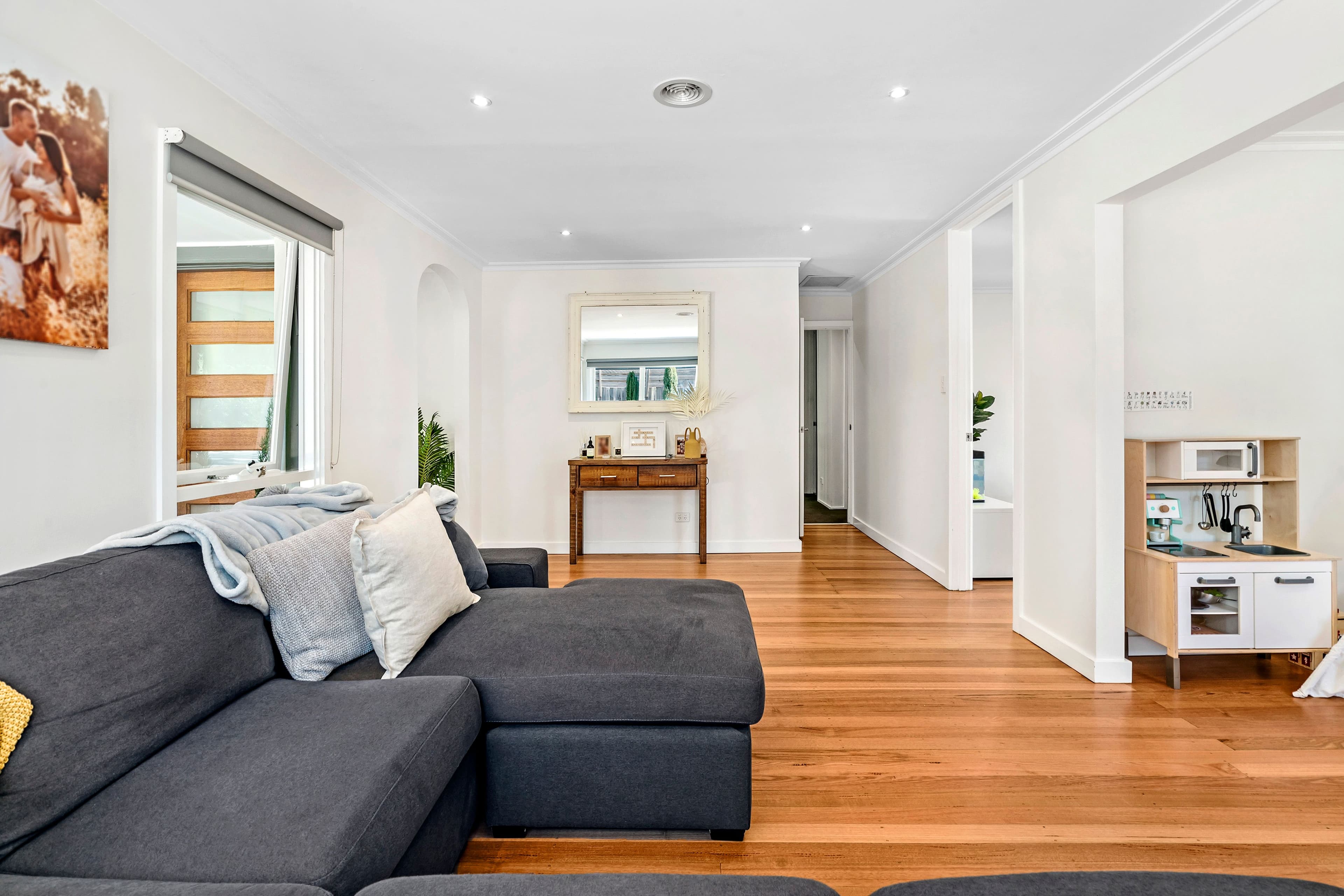 6 Lawson Avenue, Frankston South VIC 3199, Frankston South - Thumbnail 2