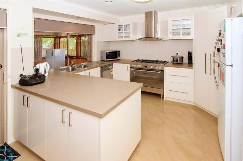 6 Glenlea Court, Mill Park VIC 3082, Mill Park - Thumbnail 2