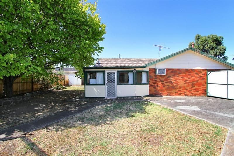 6 Glenlea Court, Mill Park VIC 3082, Mill Park - Thumbnail 8
