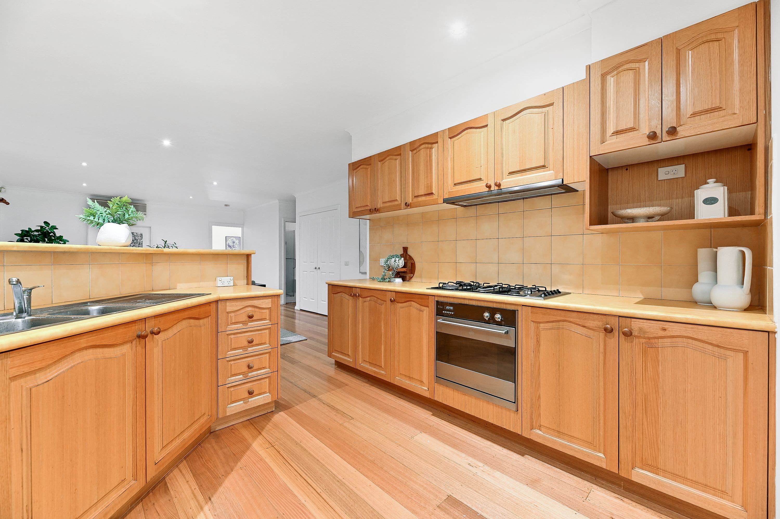 16 Evan Street, Box Hill North VIC 3129, Box Hill North - Thumbnail 7