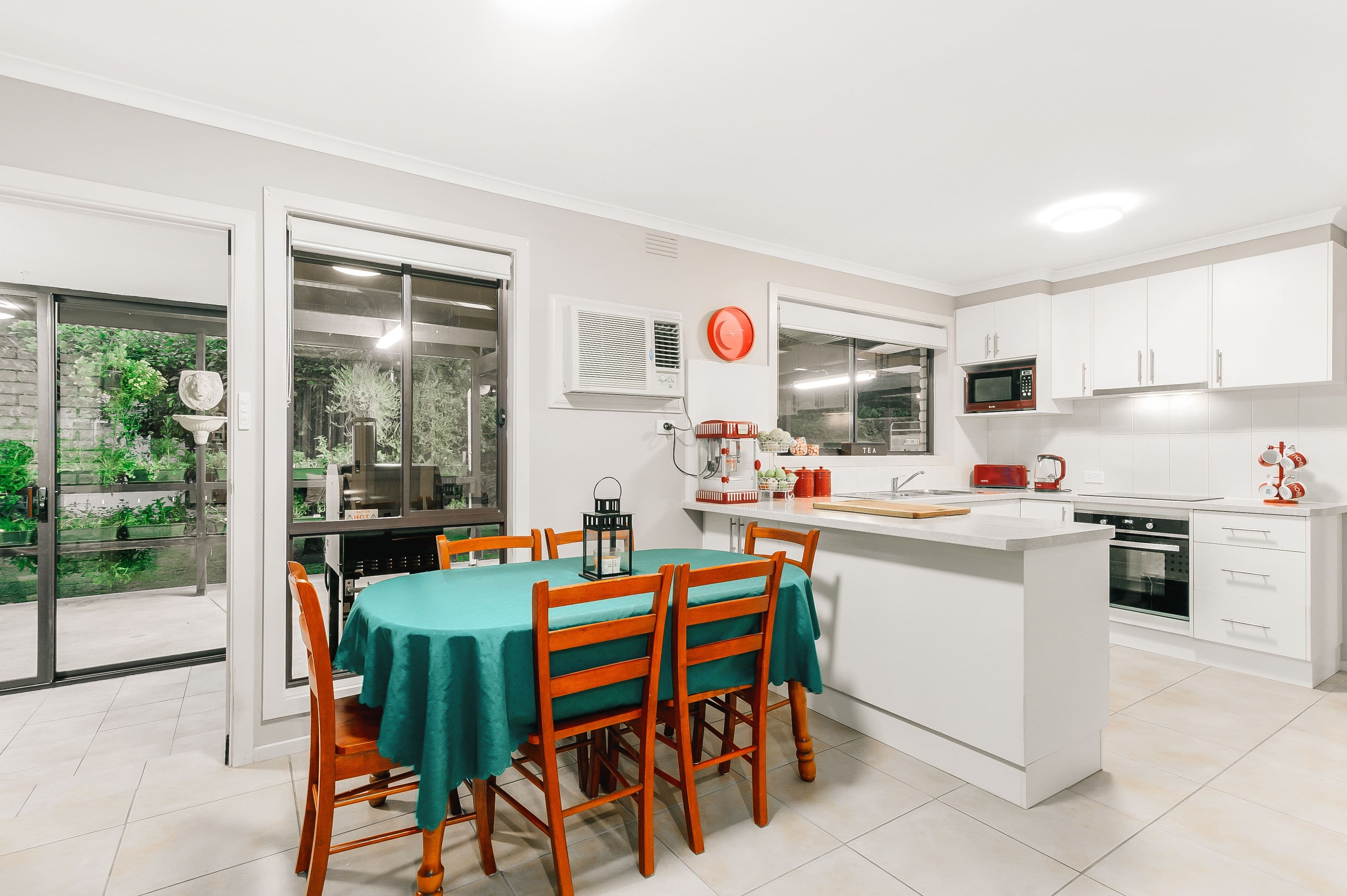 15 Rosalie Court, Pakenham VIC 3810, Pakenham - Thumbnail 4