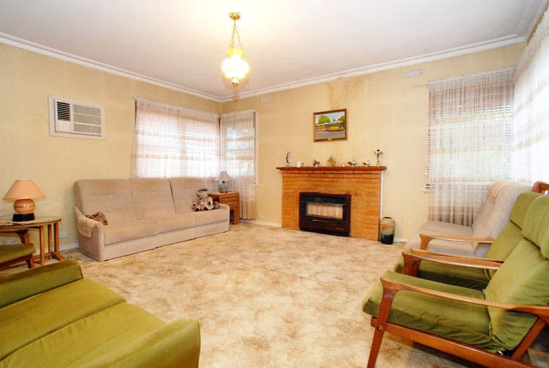 5 Selwyn Street, BLACKBURN VIC 3130, Blackburn - Thumbnail 2