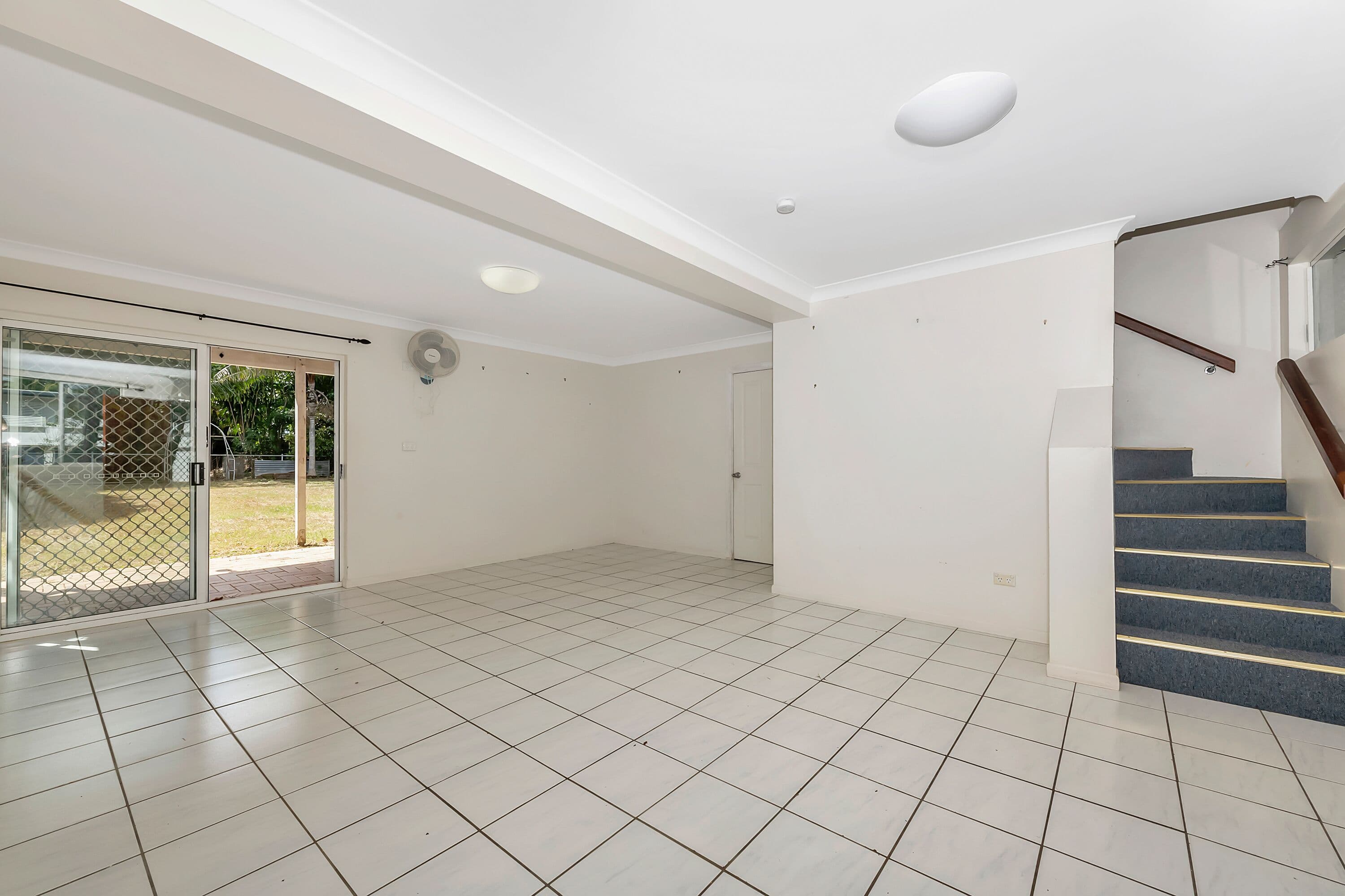 22 Valencia Street, Kirwan QLD 4817, Kirwan - Thumbnail 2