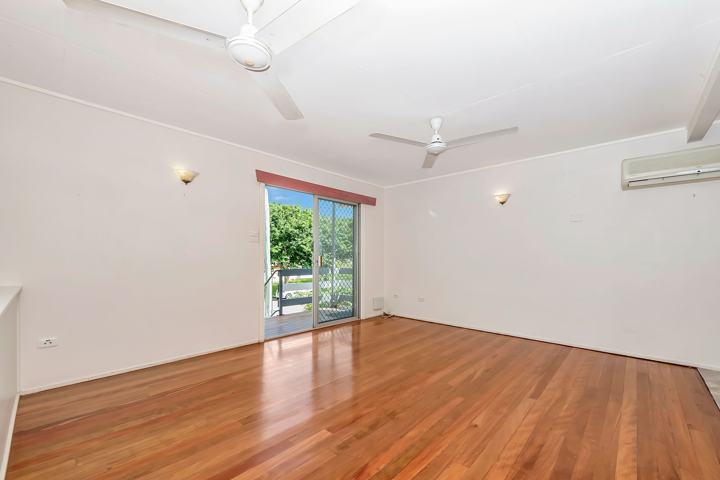 22 Valencia Street, Kirwan QLD 4817, Kirwan - Thumbnail 3