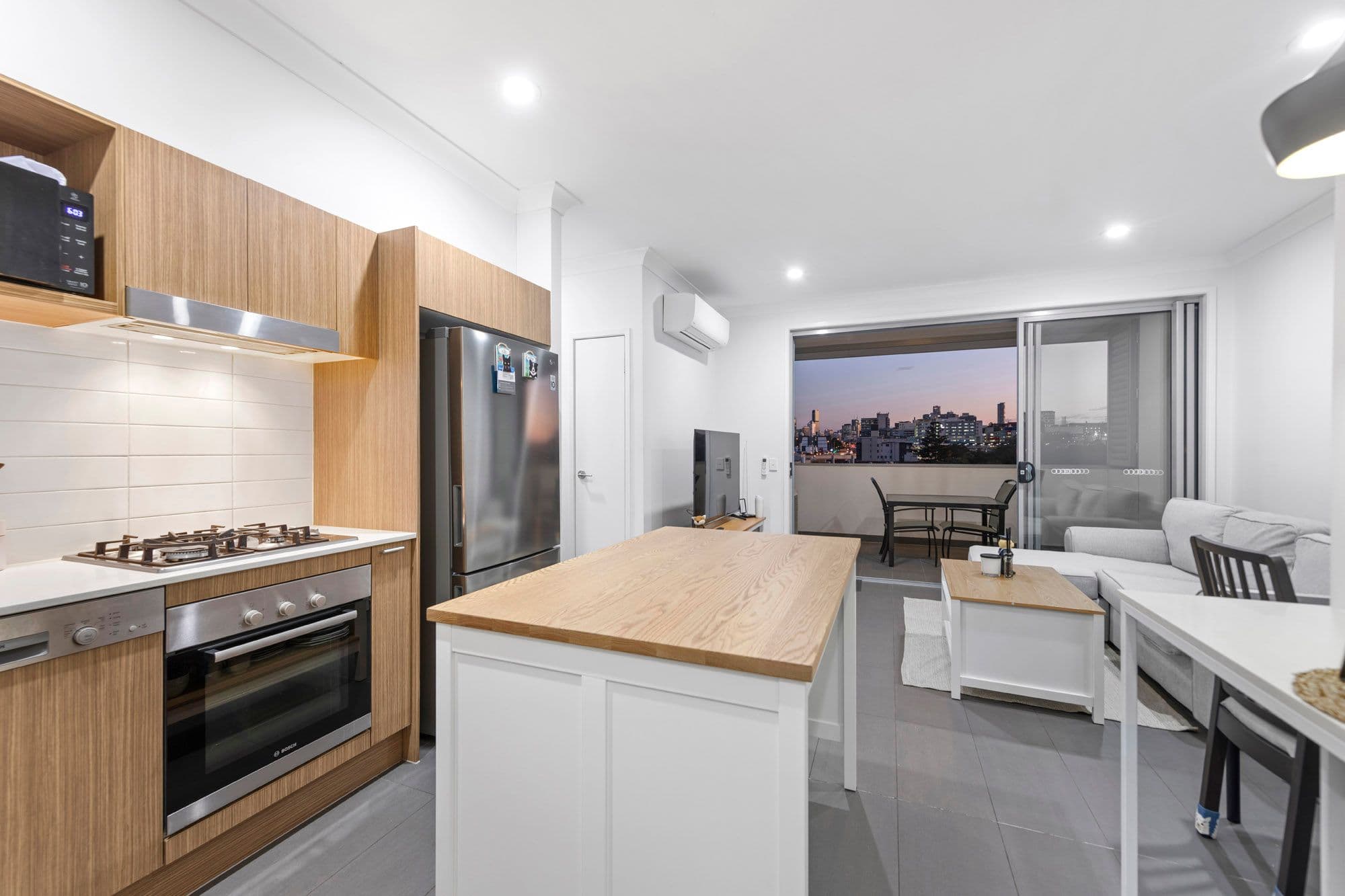 87 Victoria Street, Windsor QLD 4030, Windsor - Thumbnail 2