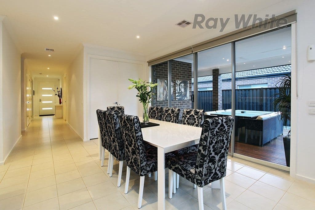 5 Wattle Tree Drive, POINT COOK VIC 3030, Point Cook - Thumbnail 5