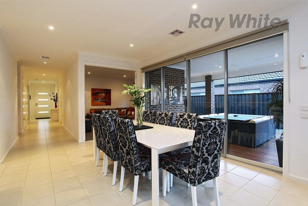 5 Wattle Tree Drive, POINT COOK VIC 3030, Point Cook - Thumbnail 6