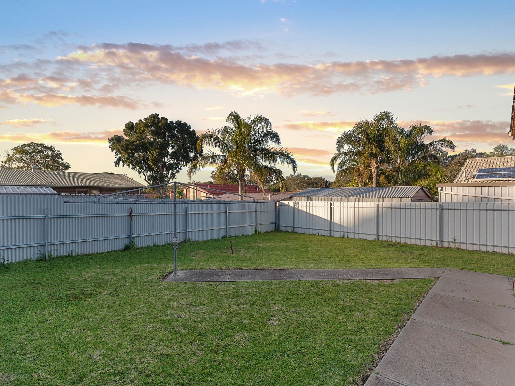 11 Diana Crescent, Morphett Vale SA 5162, Morphett Vale - Thumbnail 2
