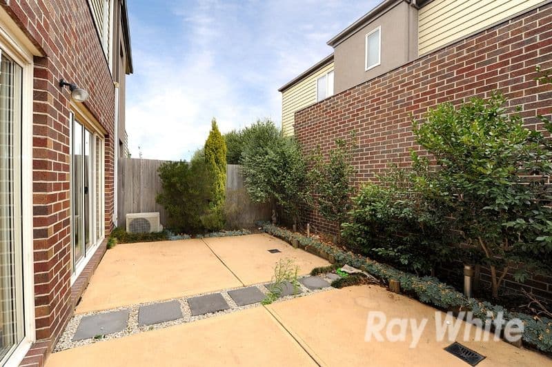 2 Tilbavale Close, HALLAM VIC 3803, Hallam - Thumbnail 4