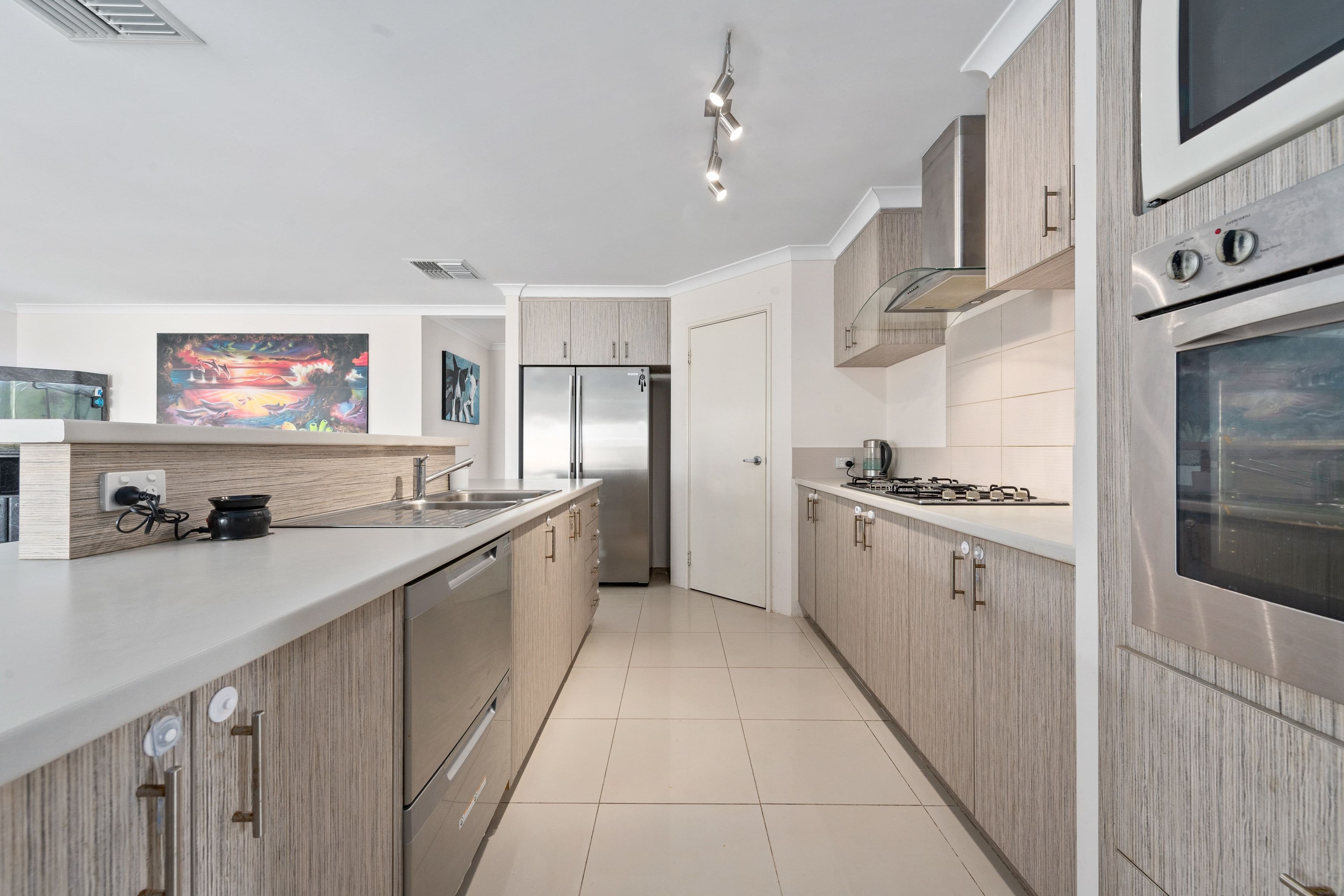 98 Marginson Drive, Landsdale WA 6065, Landsdale - Thumbnail 5