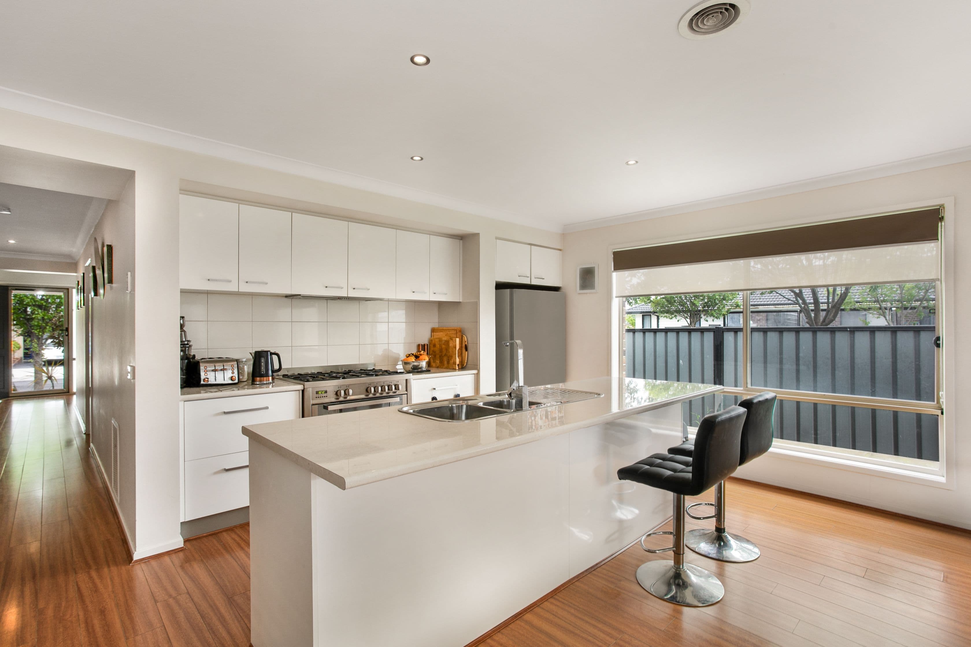 25 Falabela Road, Clyde North VIC 3978, Clyde North - Thumbnail 4
