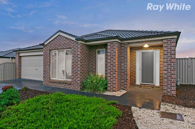 39 Villella Drive, Pakenham VIC 3810, Pakenham - Image 1
