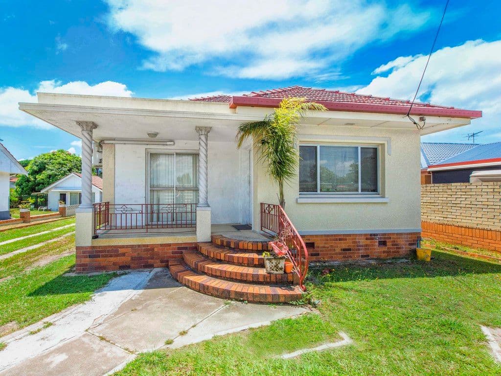 387 Stafford Road, Stafford QLD 4053, Stafford - Image 1