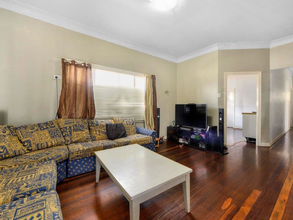 387 Stafford Road, Stafford QLD 4053, Stafford - Thumbnail 4