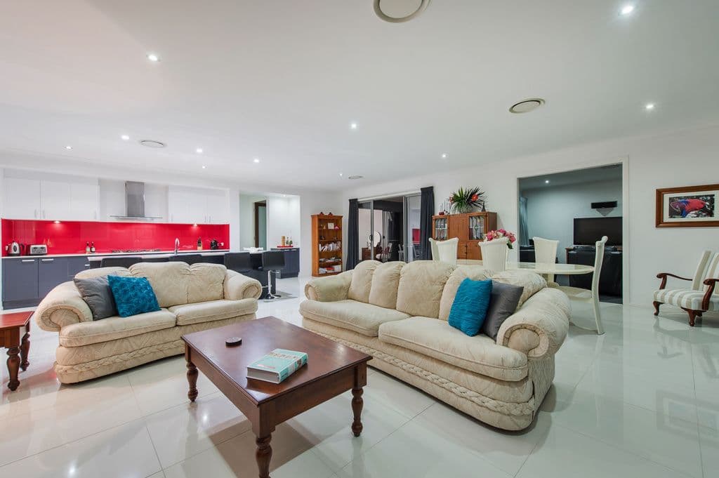 13 Heatherdale Drive, UPPER COOMERA QLD 4209, Upper Coomera - Thumbnail 5