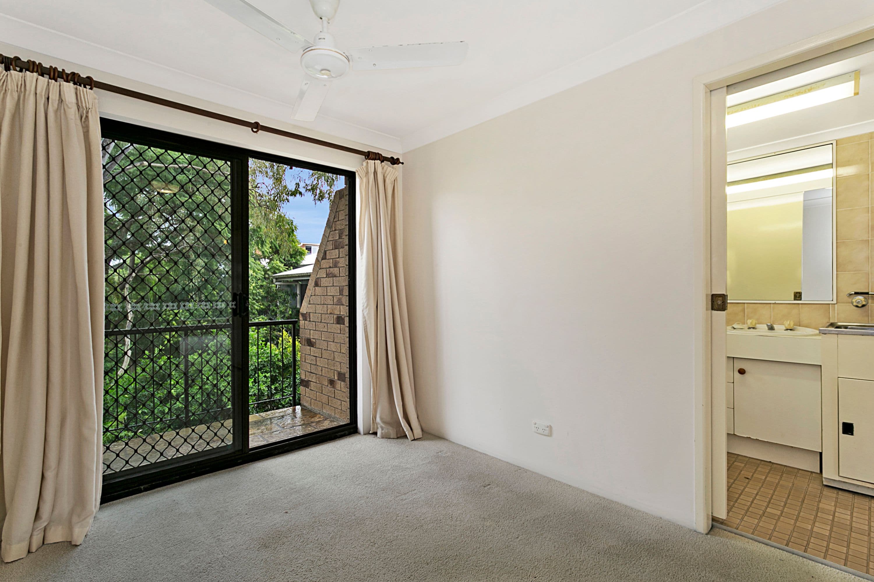 15 Ada Street, Taringa QLD 4068, Taringa - Thumbnail 4