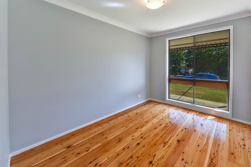 11 Collis Place, Minto - Thumbnail 3