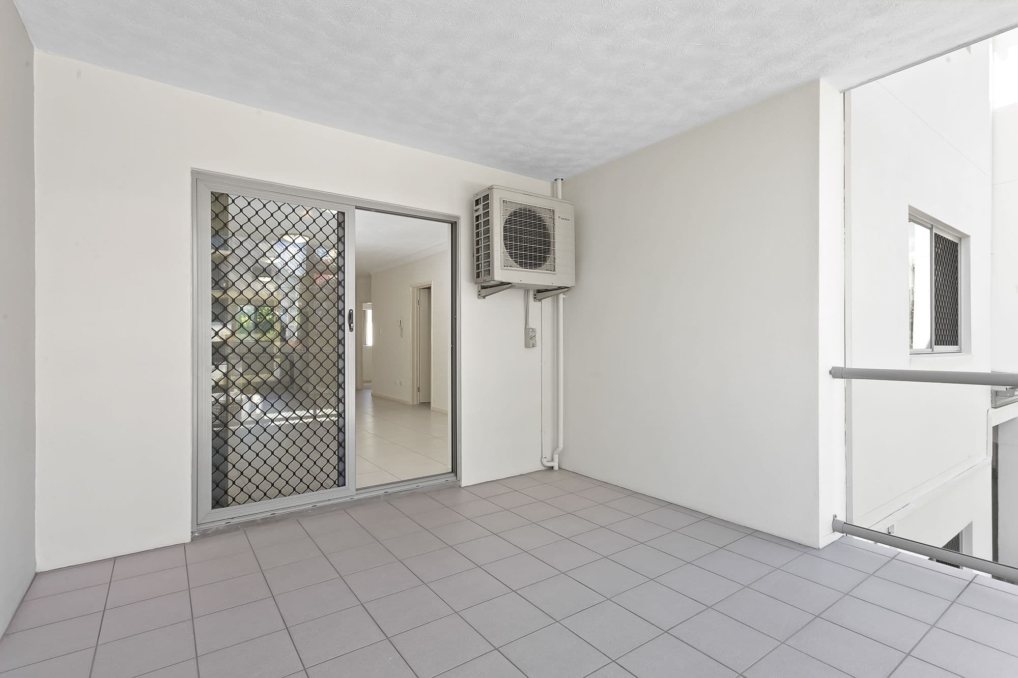 8 Kingsmill Street, Chermside QLD 4032, Chermside - Thumbnail 4