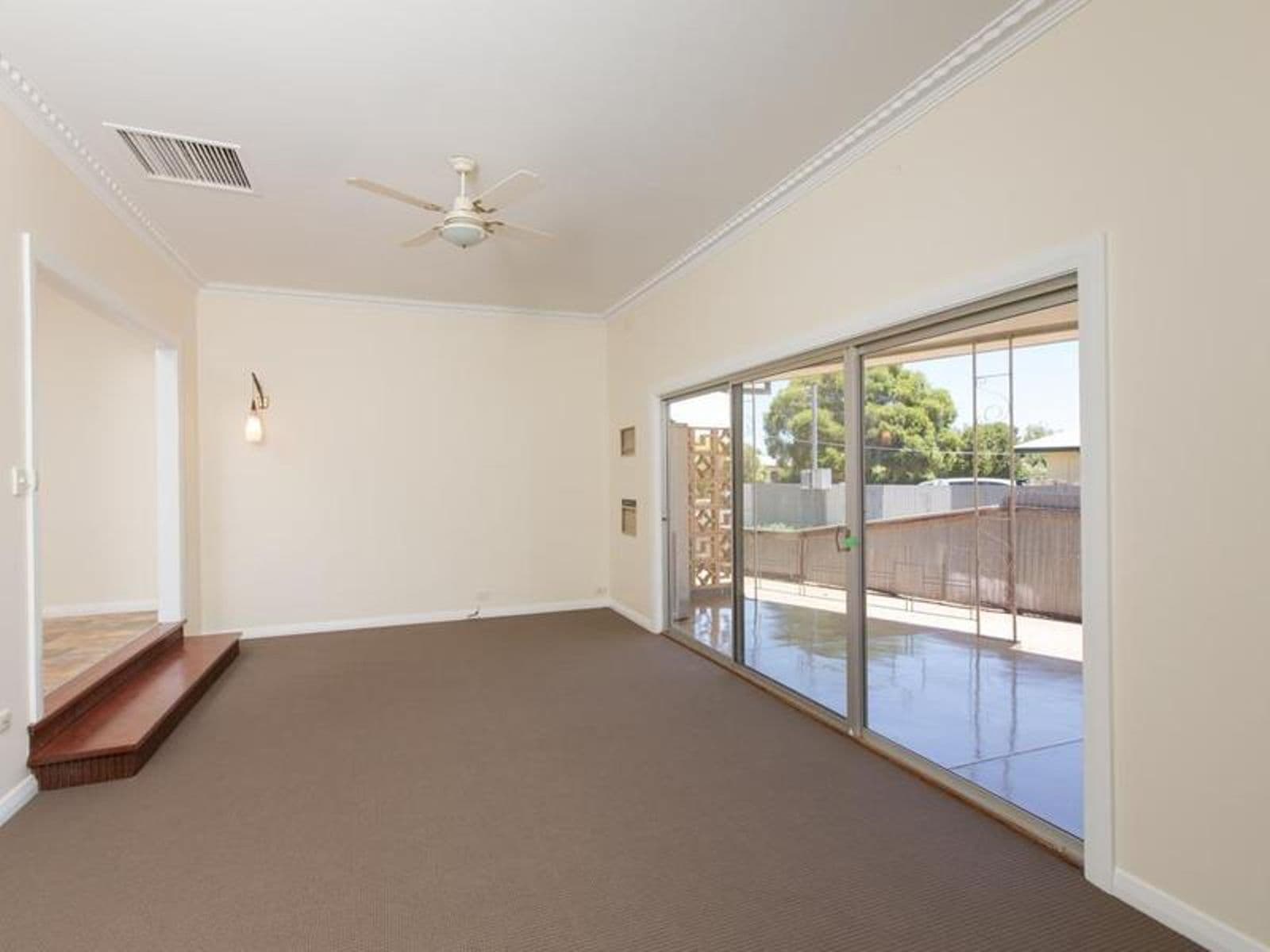 38 Hector  Street, Mildura - Thumbnail 2